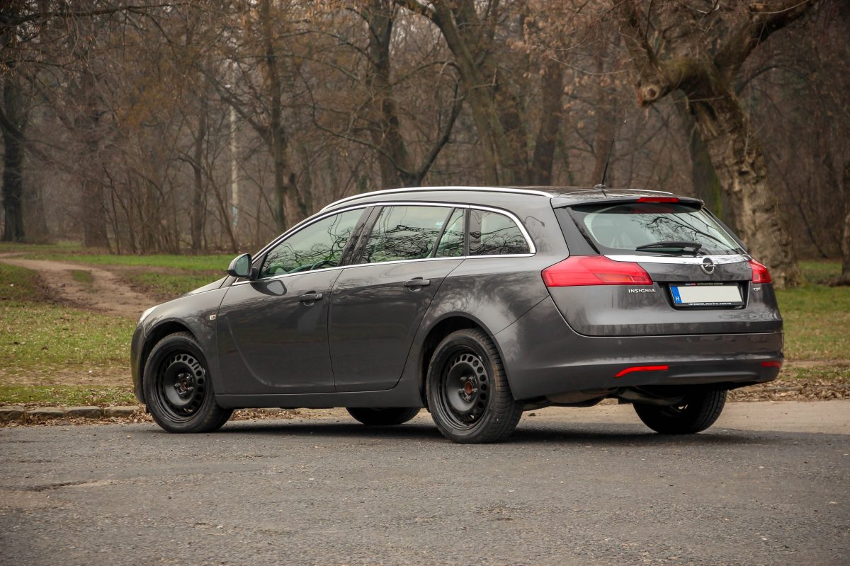 OPEL INSIGNIA