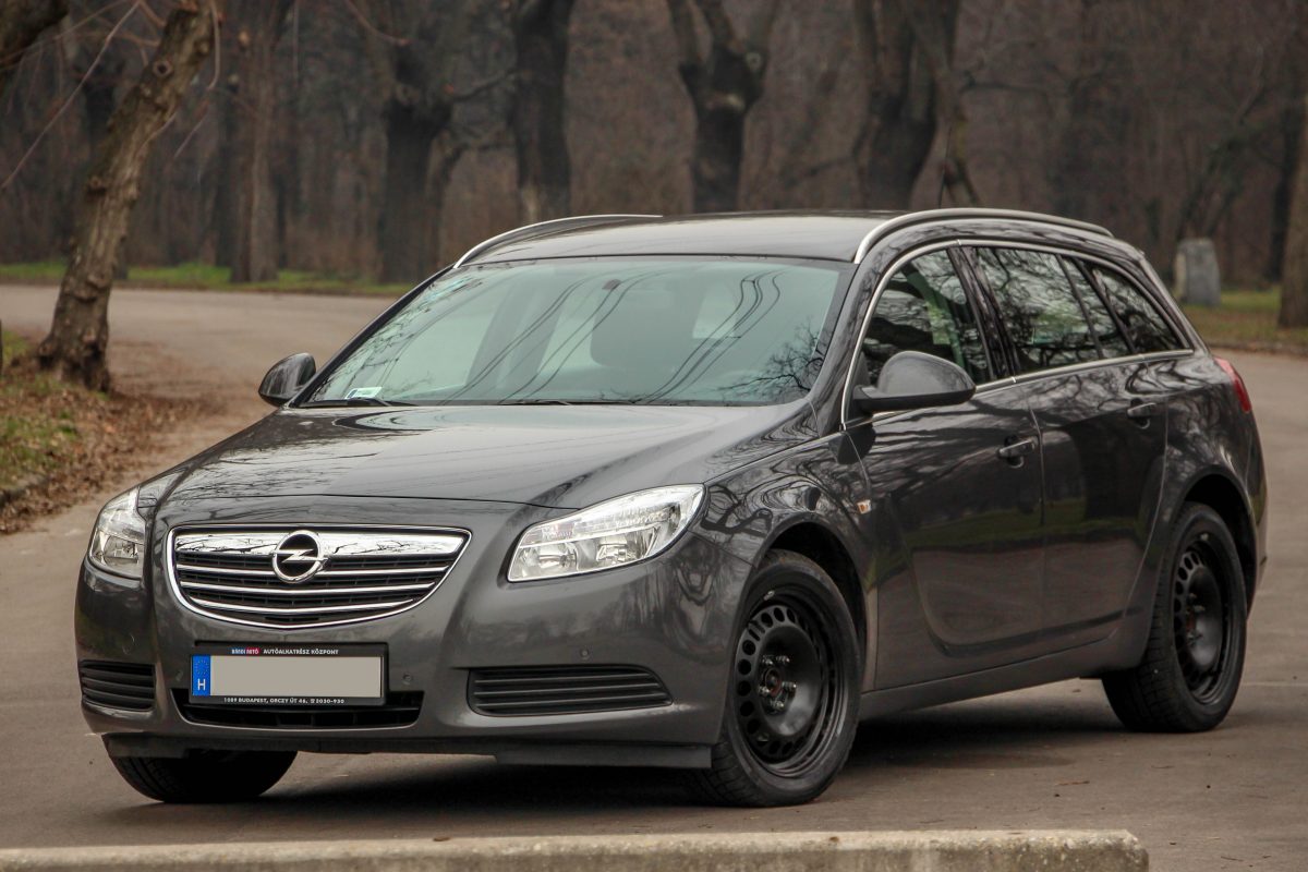OPEL INSIGNIA