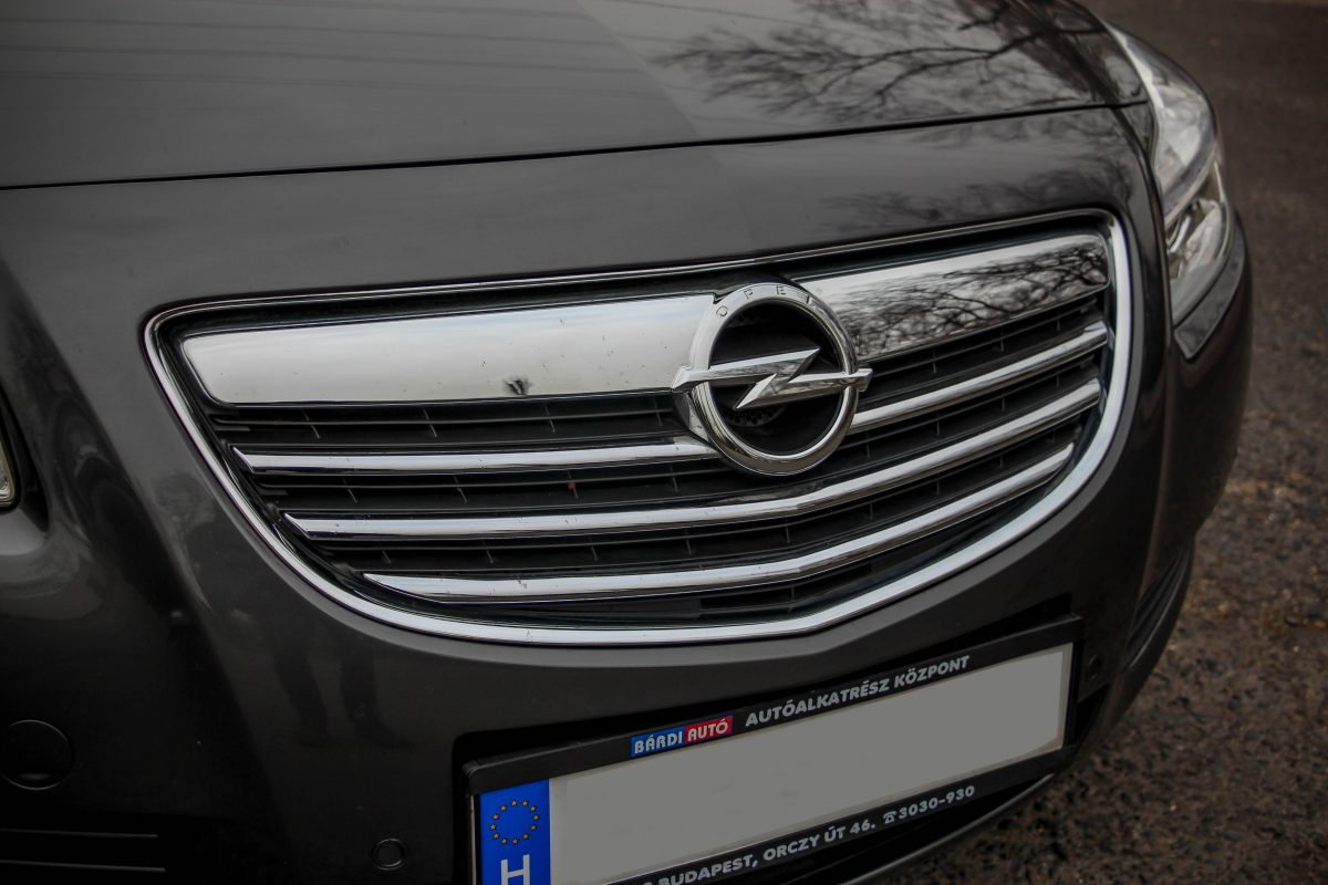 OPEL INSIGNIA