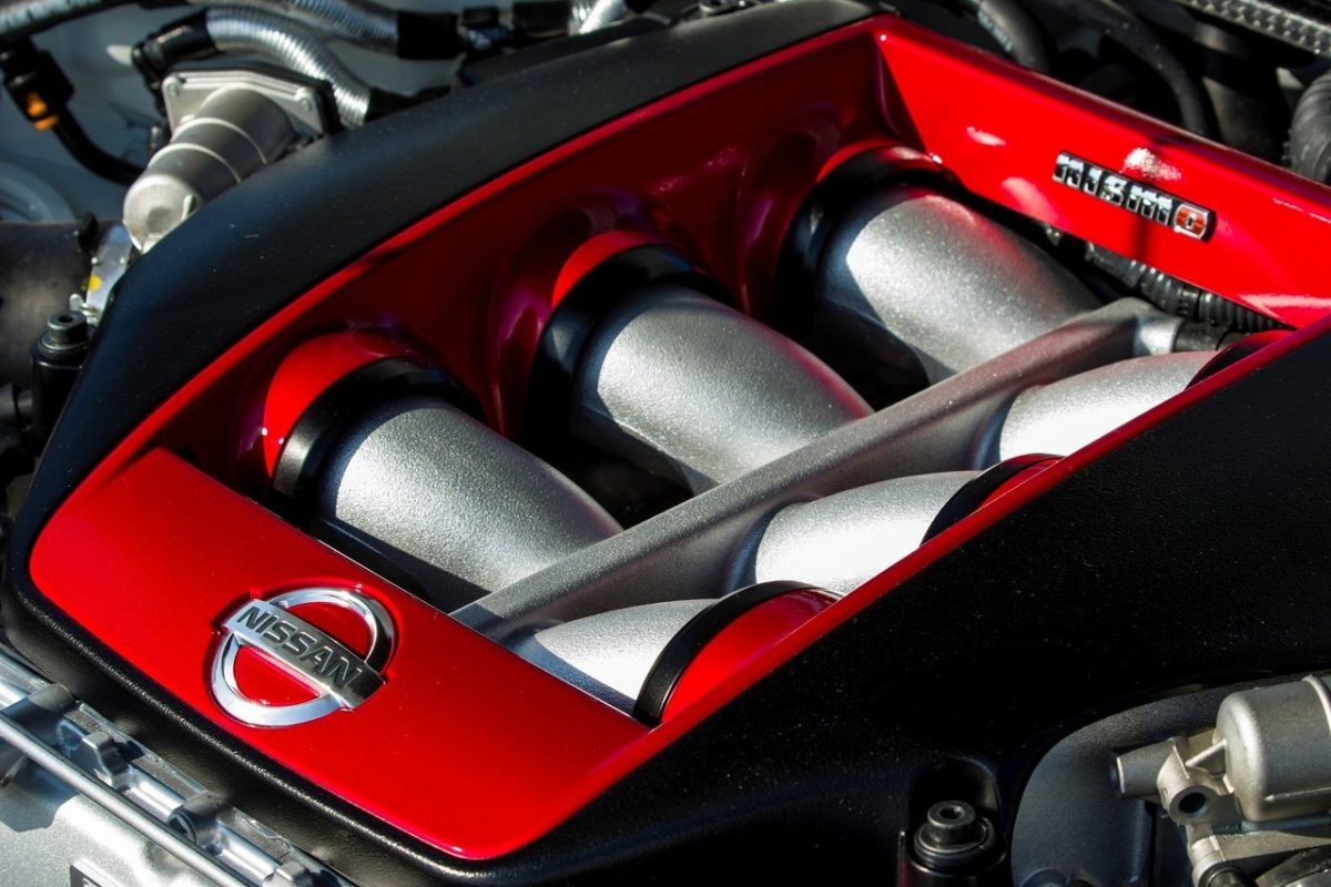 NISSAN GT-R