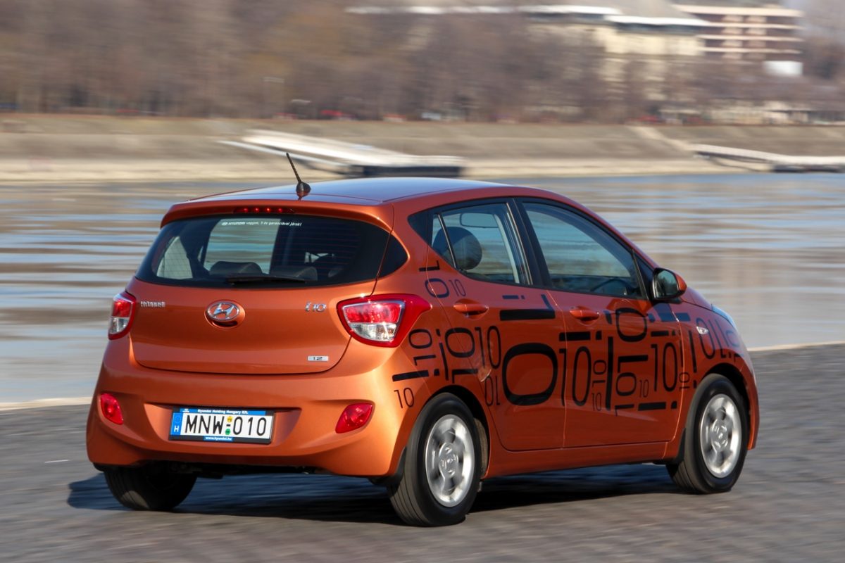 HYUNDAI I10