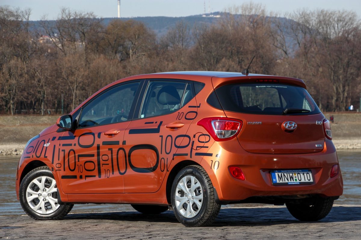 HYUNDAI I10