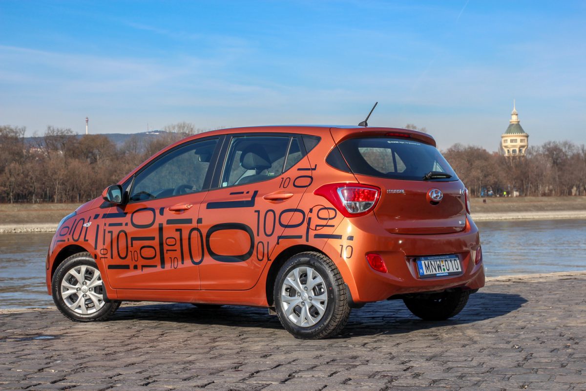 HYUNDAI I10