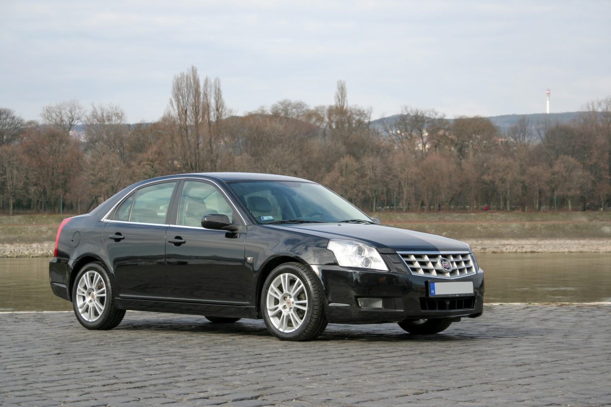 CADILLAC BLS