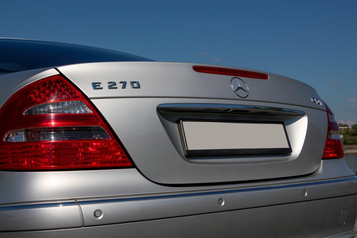 MERCEDES-BENZ E 270