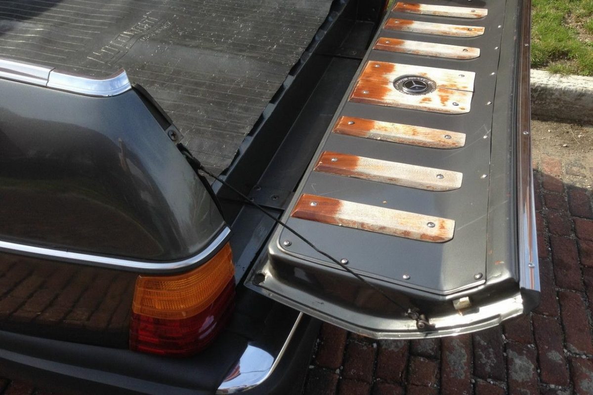 MERCEDES-BENZ E-OSZTÁLY