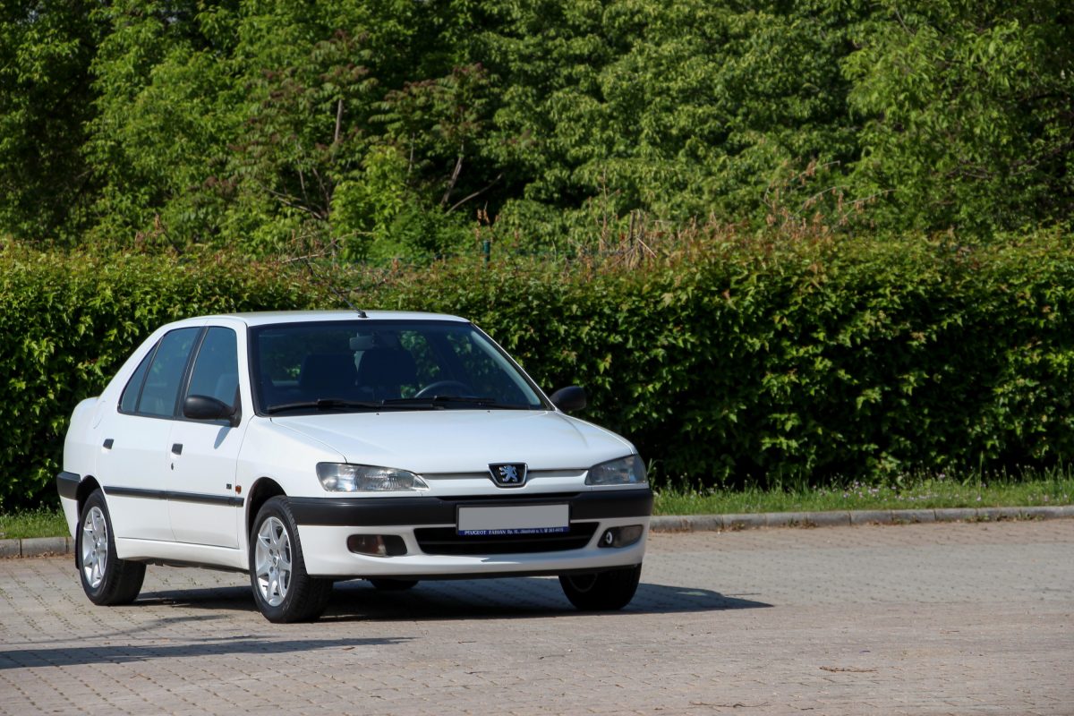PEUGEOT 306
