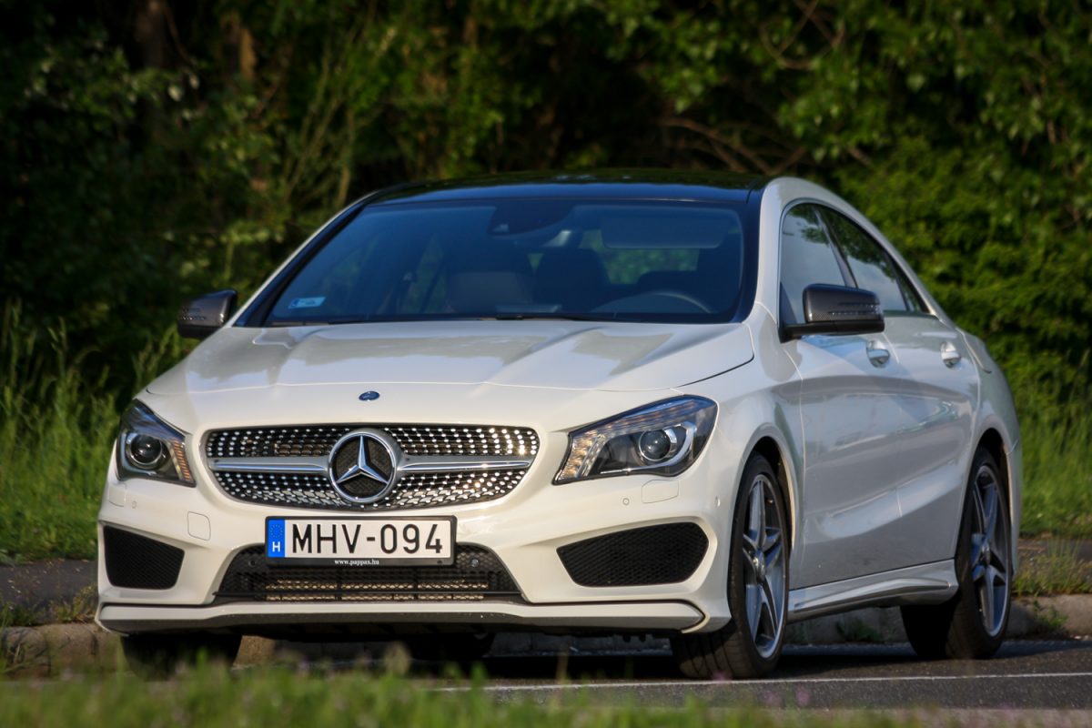 MERCEDES-BENZ CLA 250
