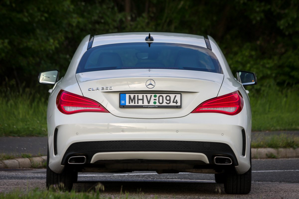 MERCEDES-BENZ CLA 250