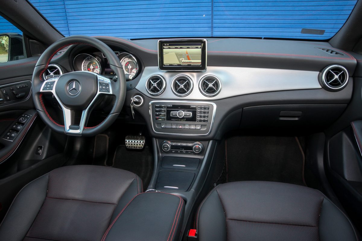 MERCEDES-BENZ CLA 250
