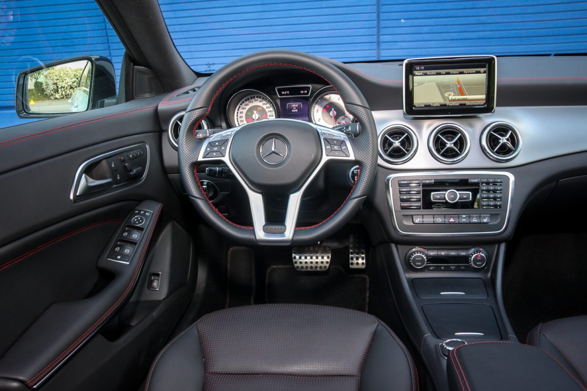 MERCEDES-BENZ CLA 250