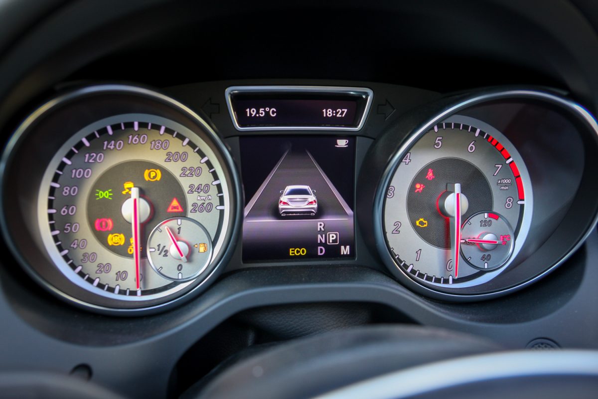 MERCEDES-BENZ CLA 250