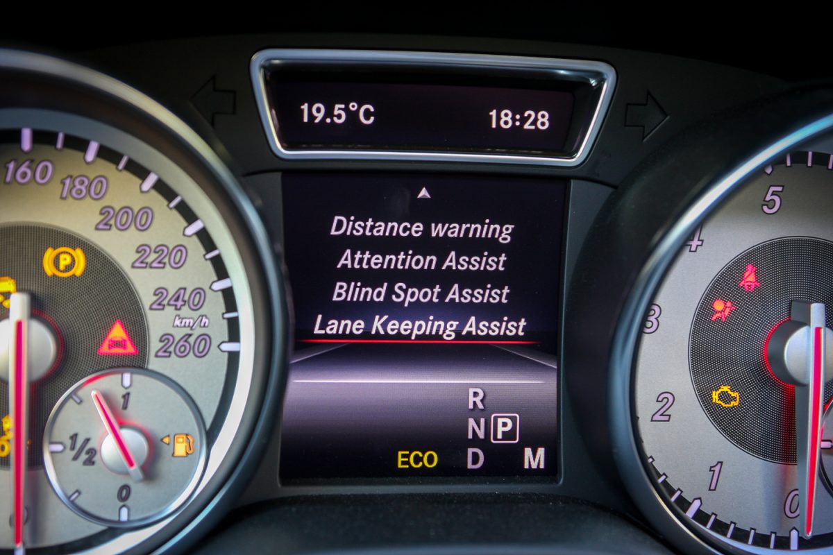 MERCEDES-BENZ CLA 250