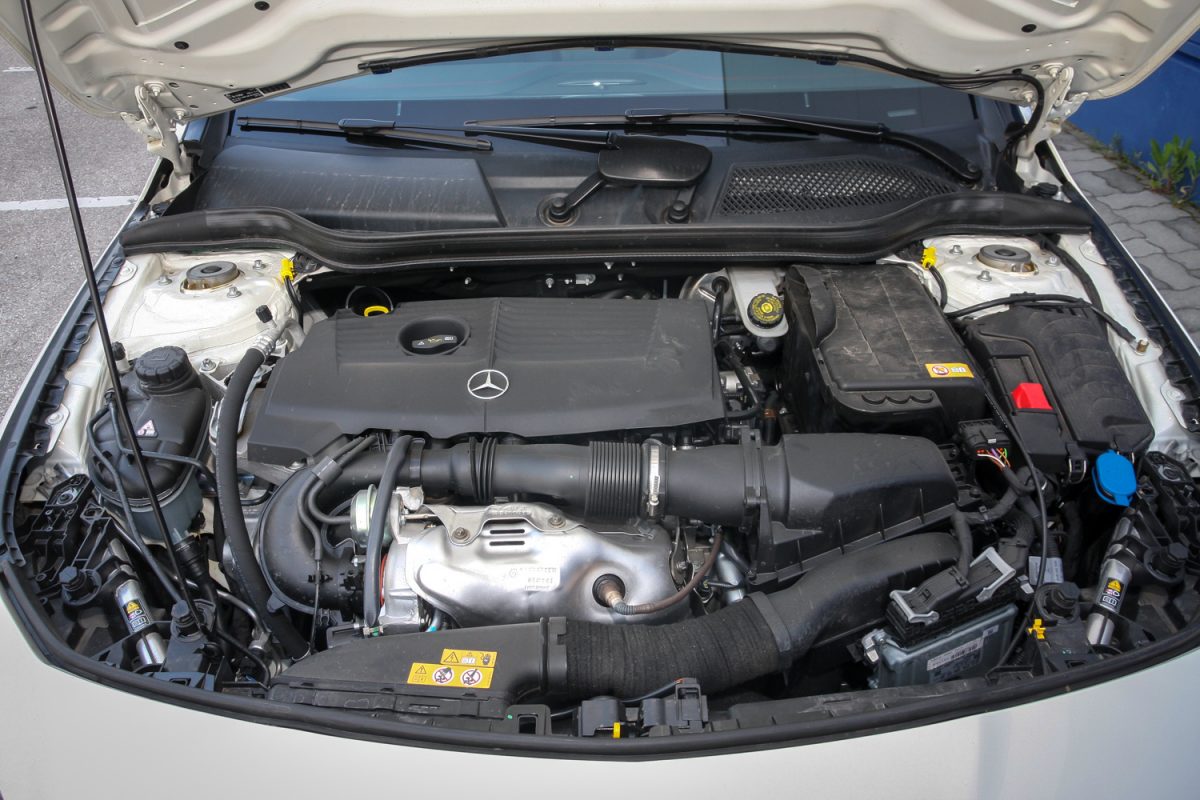 MERCEDES-BENZ CLA 250