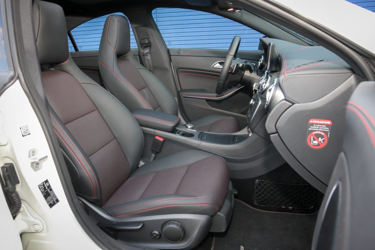 MERCEDES-BENZ CLA 250