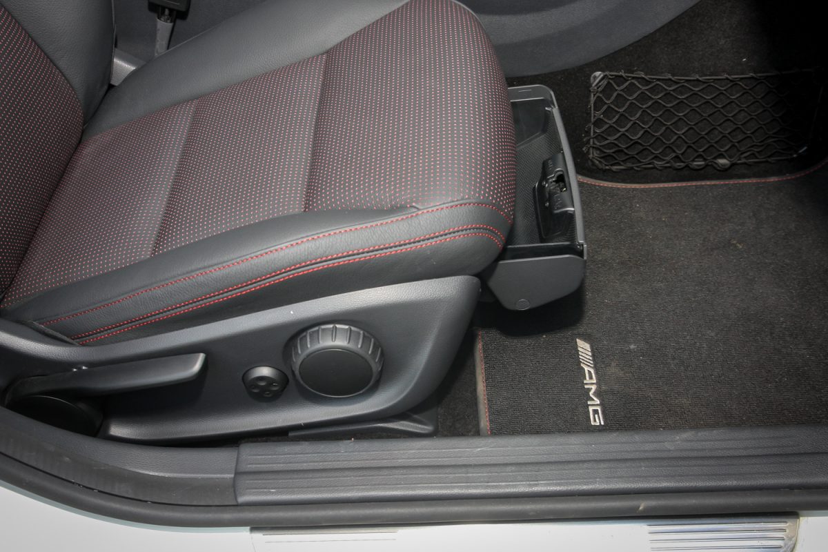 MERCEDES-BENZ CLA 250