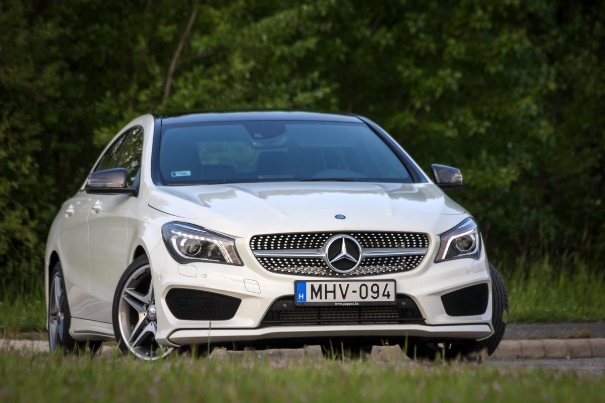 MERCEDES-BENZ CLA 250