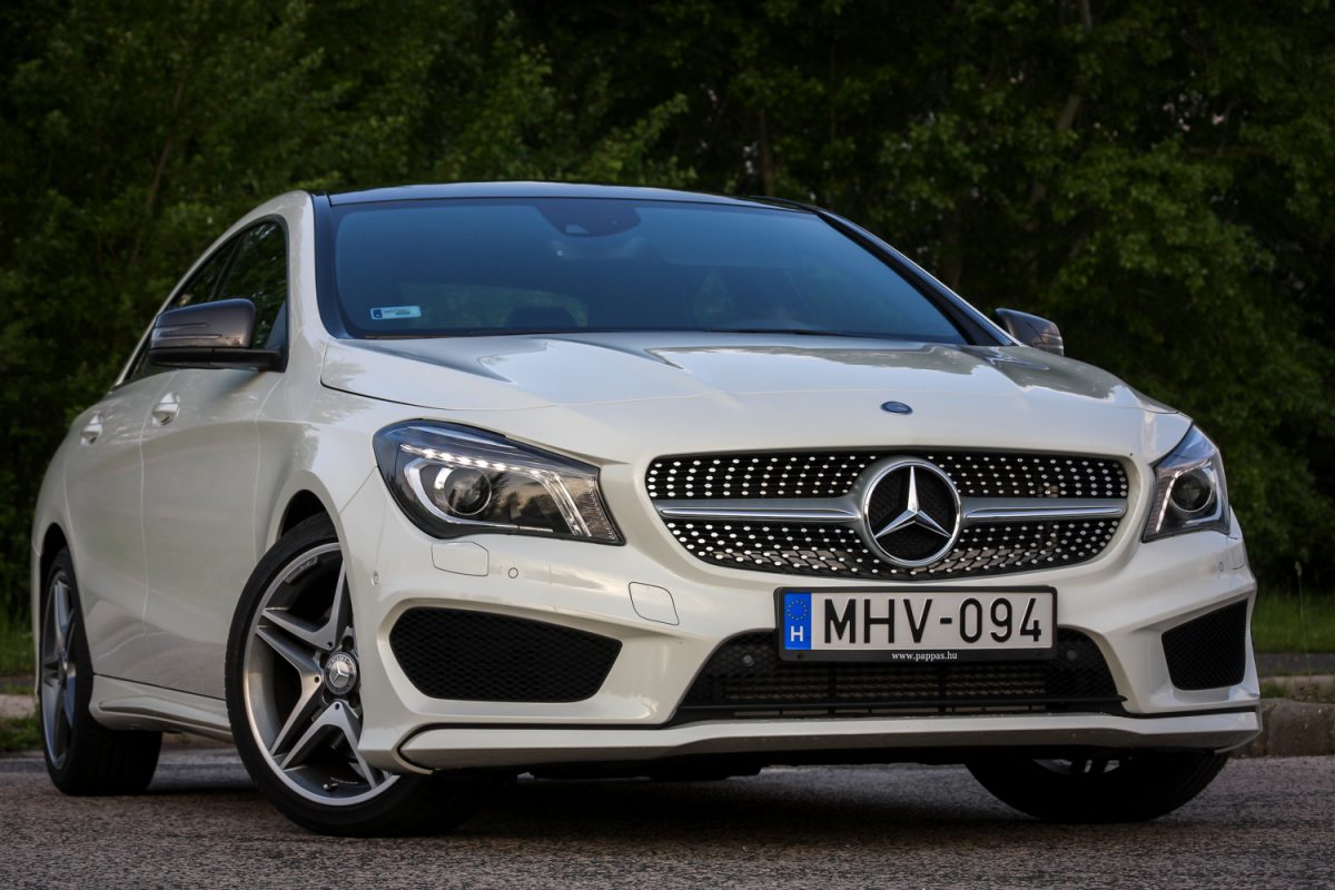 MERCEDES-BENZ CLA 250