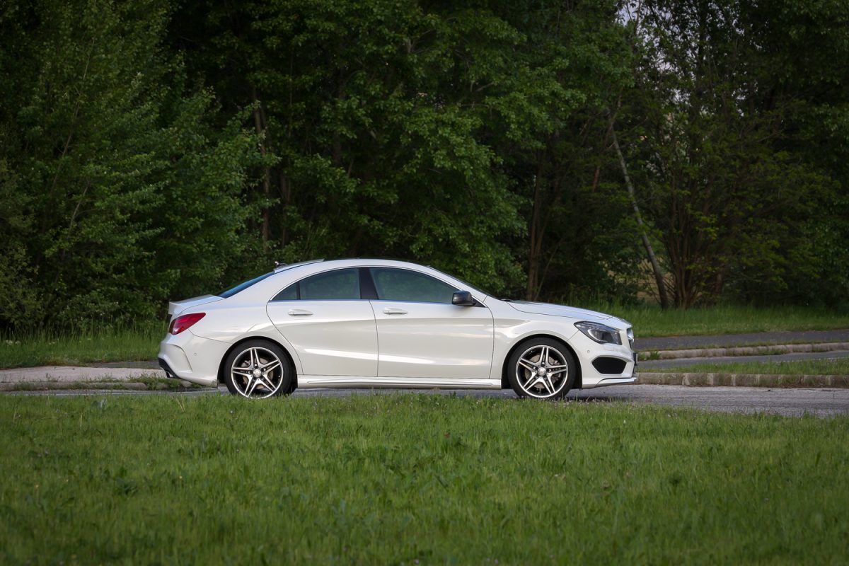 MERCEDES-BENZ CLA 250