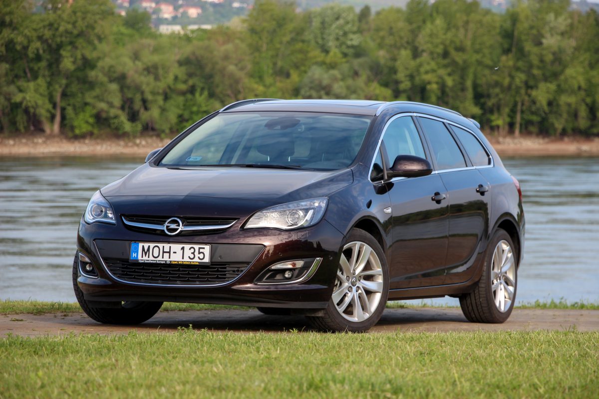 OPEL ASTRA J
