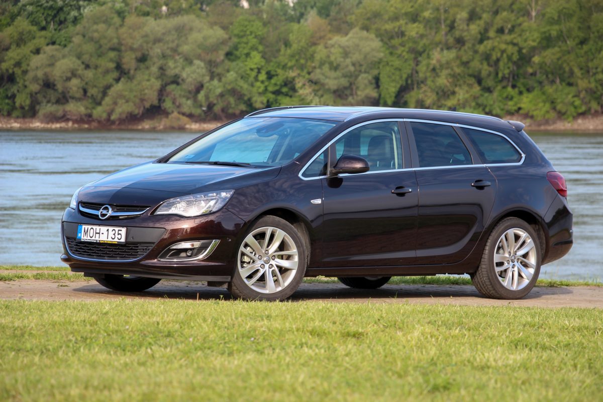 OPEL ASTRA J