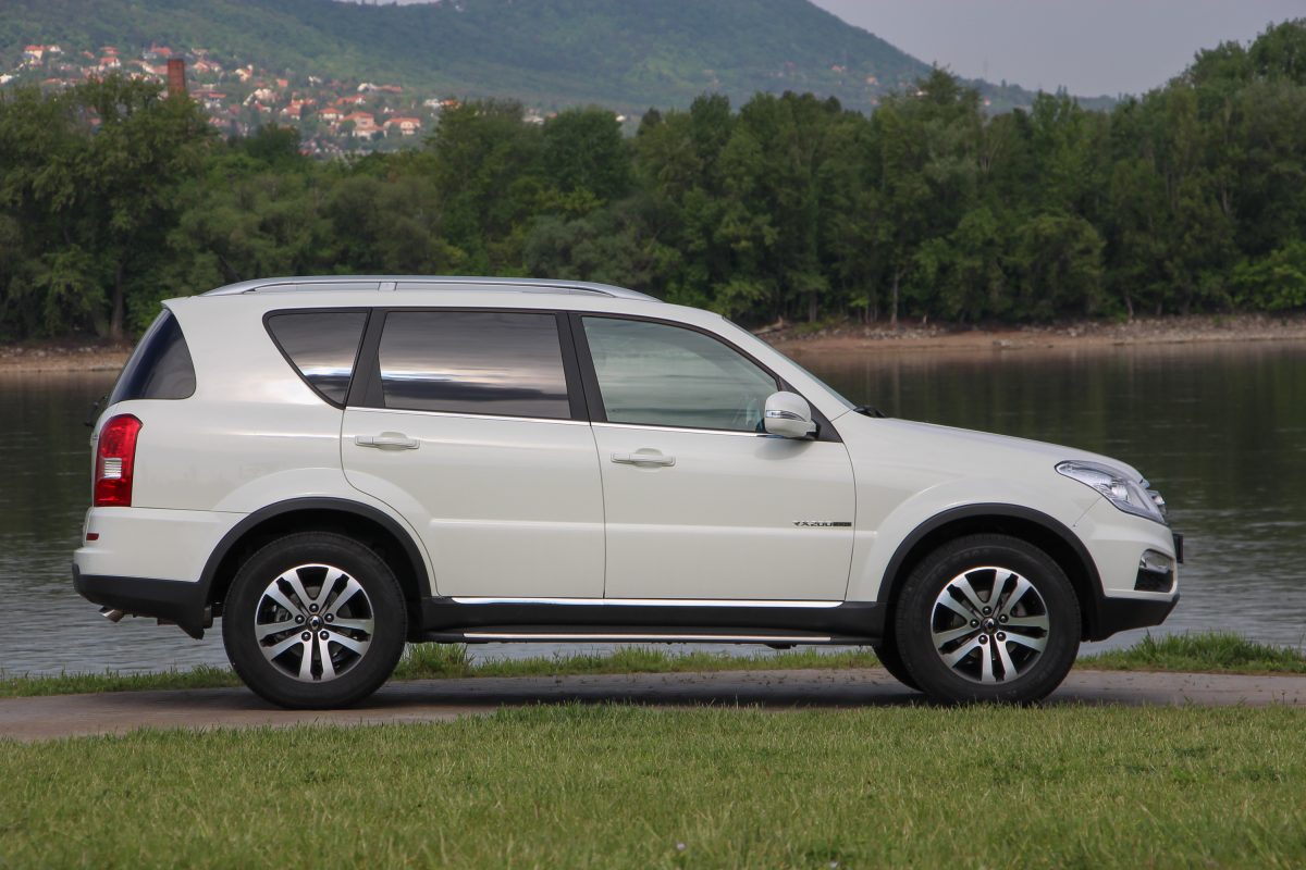 SSANGYONG REXTON