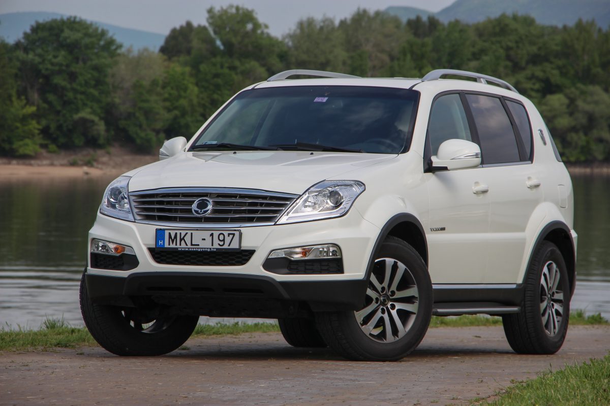 SSANGYONG REXTON