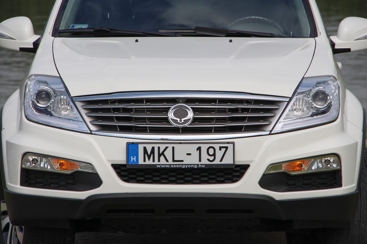 SSANGYONG REXTON