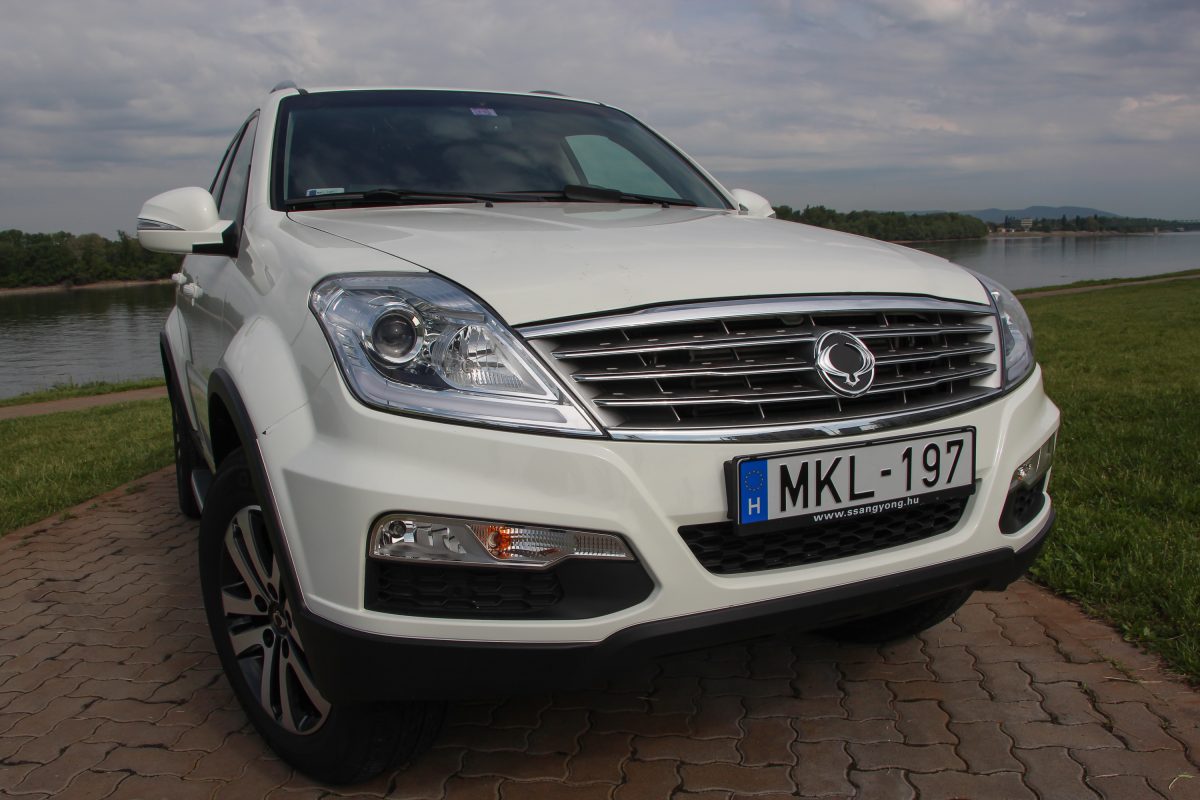 SSANGYONG REXTON