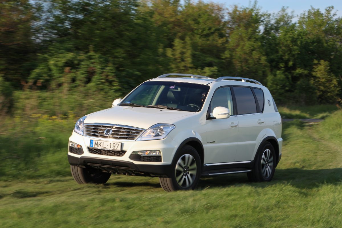 SSANGYONG REXTON