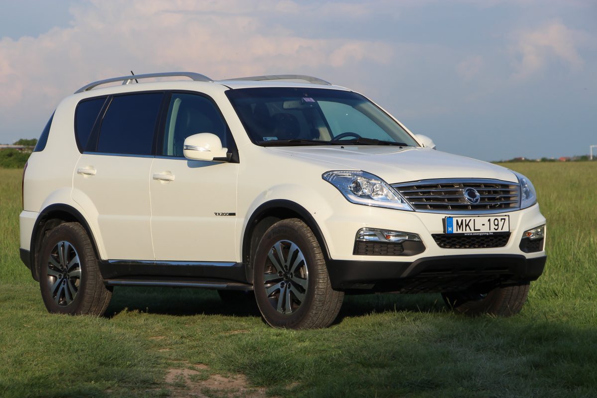 SSANGYONG REXTON