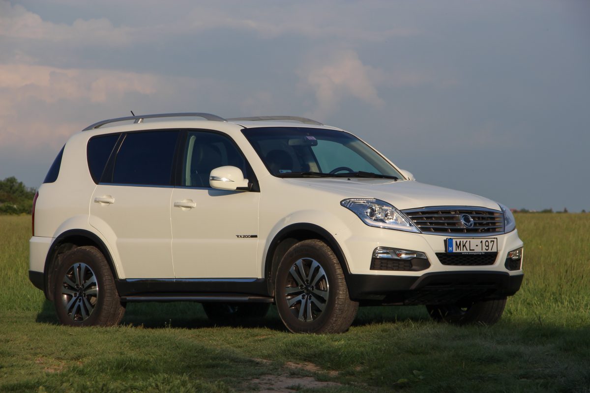 SSANGYONG REXTON