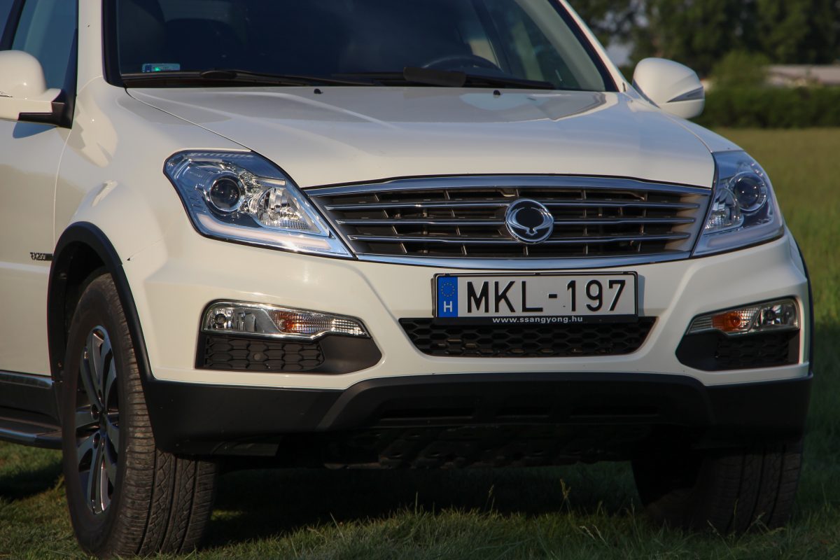 SSANGYONG REXTON