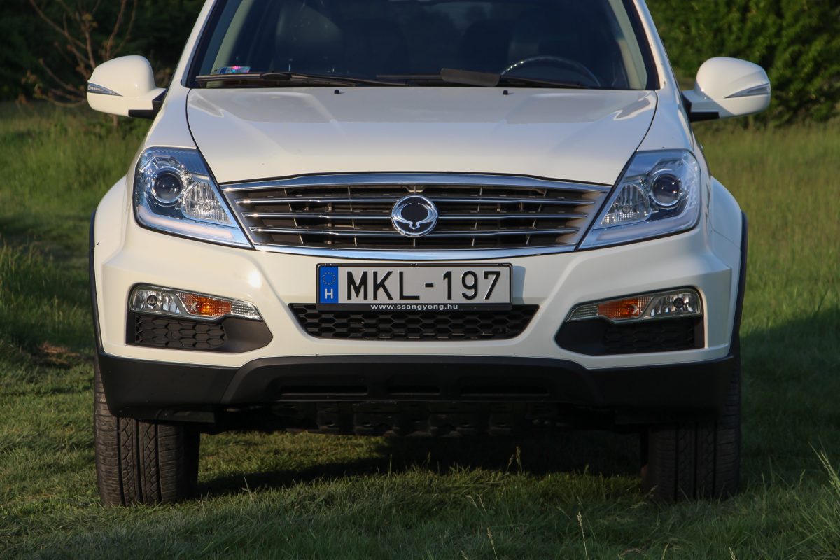 SSANGYONG REXTON