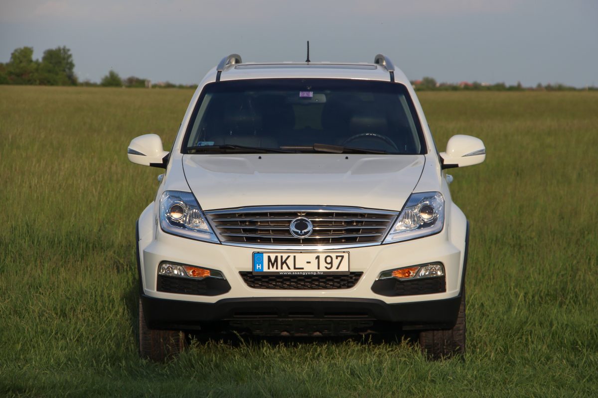 SSANGYONG REXTON