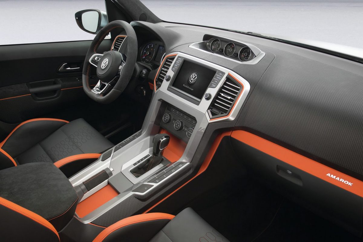 VOLKSWAGEN AMAROK