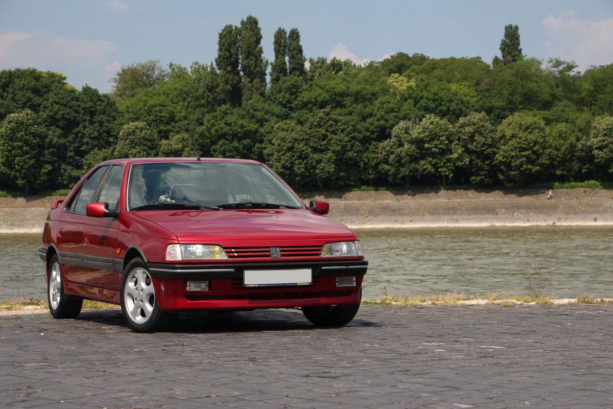 PEUGEOT 405