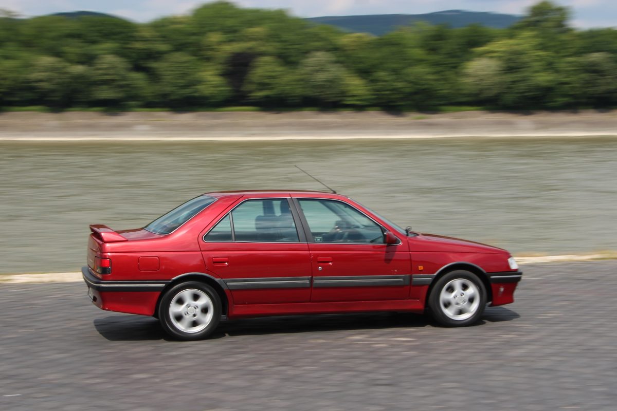 PEUGEOT 405