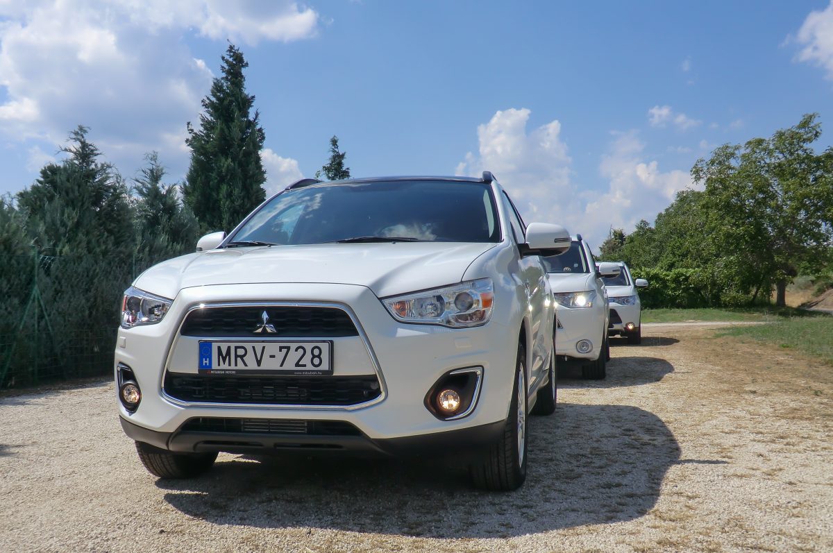 MITSUBISHI OUTLANDER