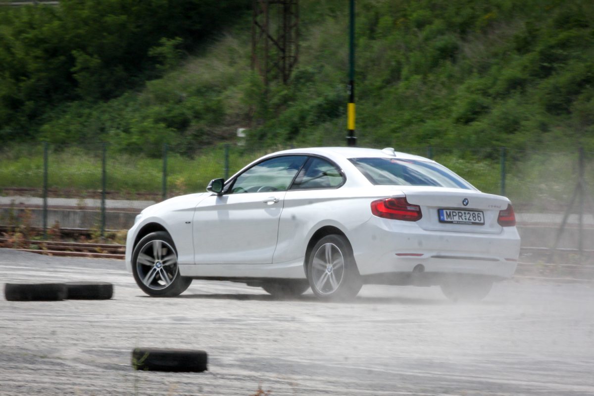 BMW 2-ES SOROZAT