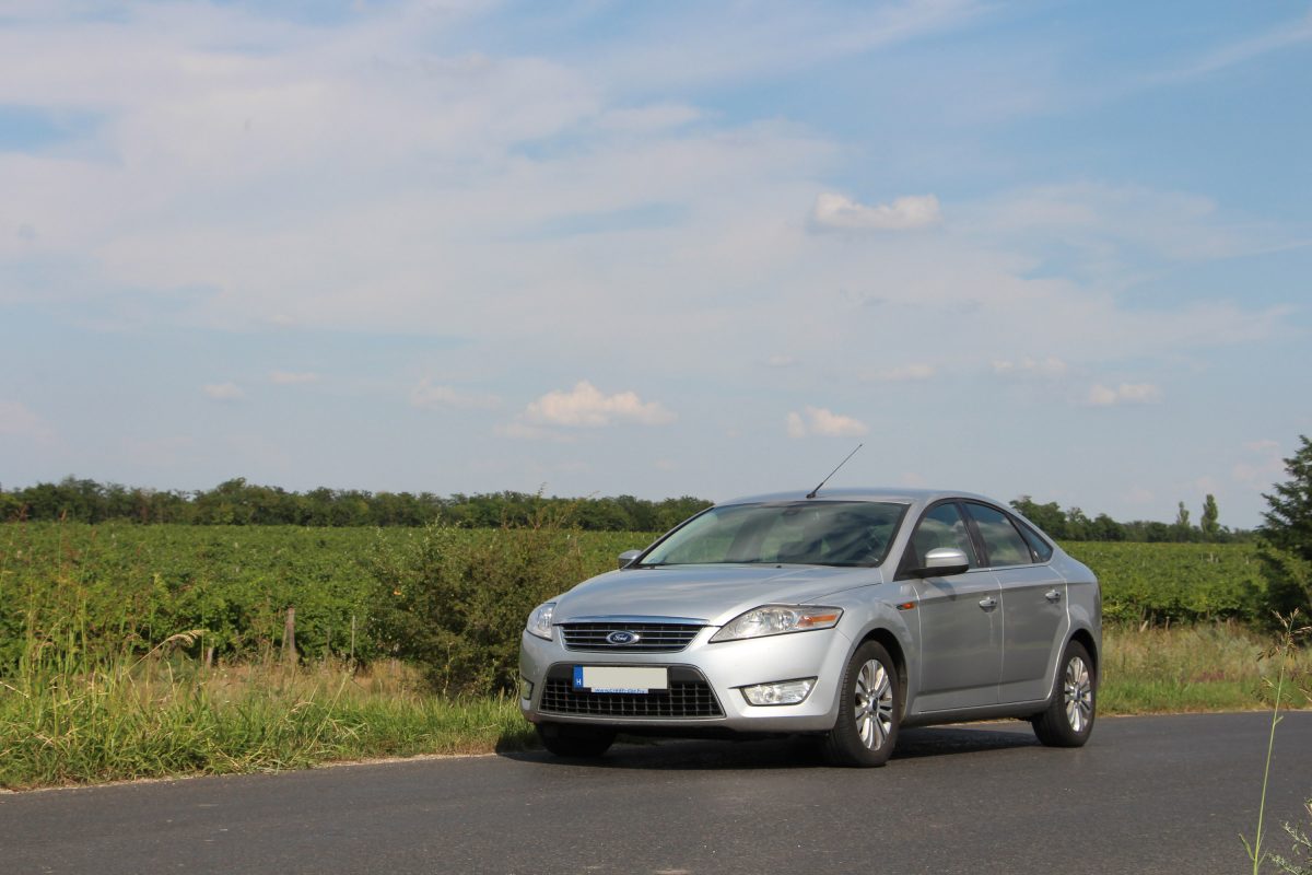 FORD MONDEO