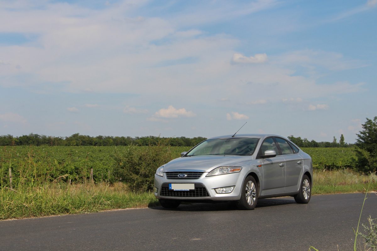 FORD MONDEO