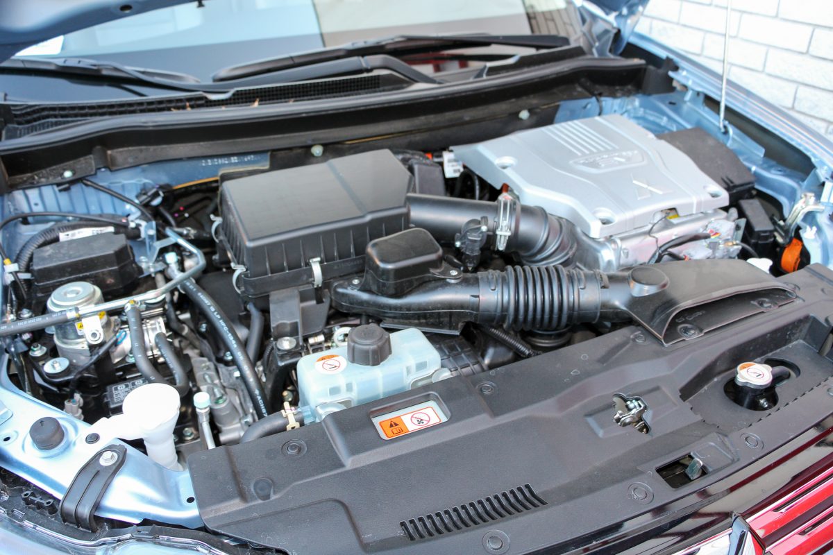 MITSUBISHI OUTLANDER