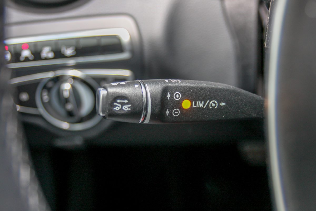 MERCEDES-BENZ C-OSZTÁLY