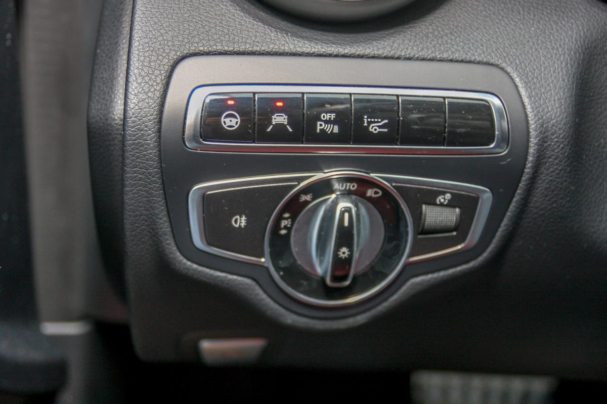 MERCEDES-BENZ C-OSZTÁLY