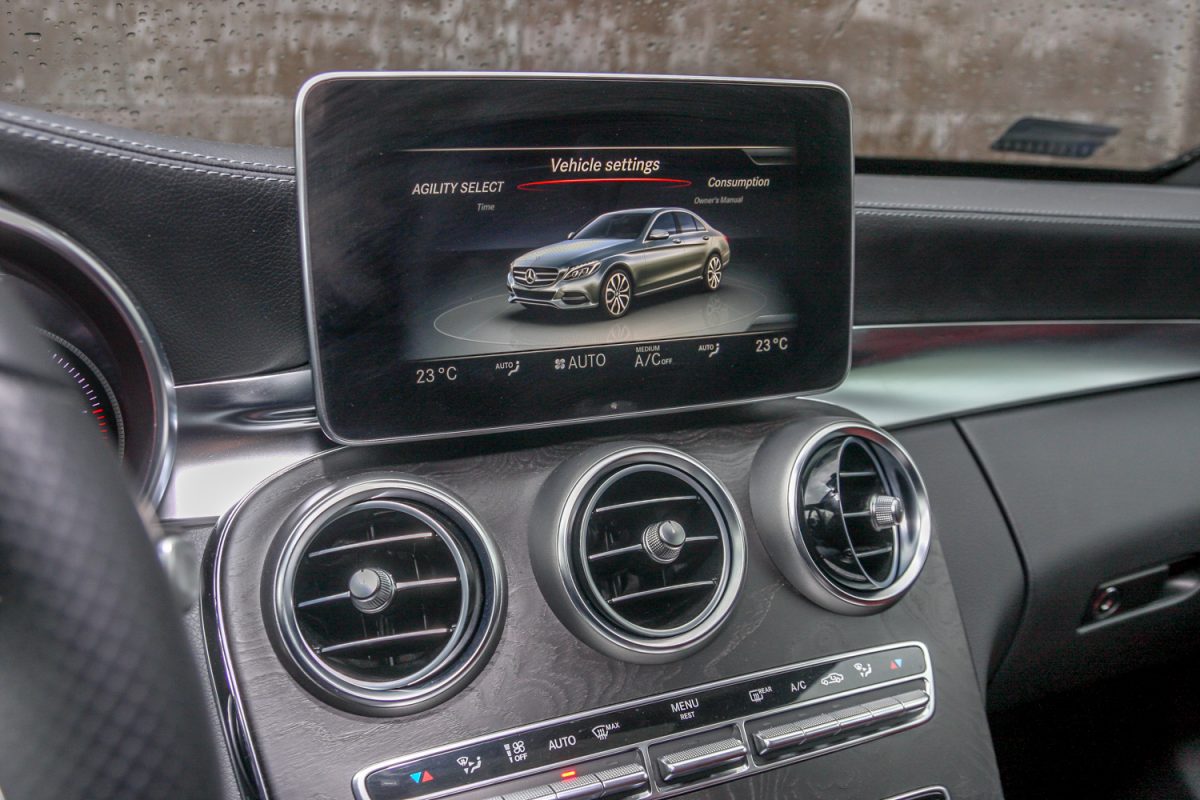 MERCEDES-BENZ C-OSZTÁLY