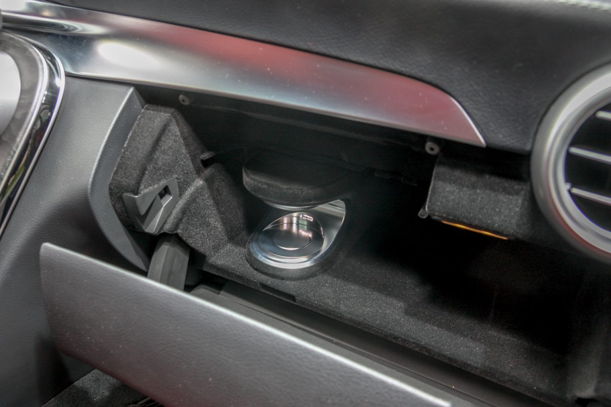 MERCEDES-BENZ C-OSZTÁLY