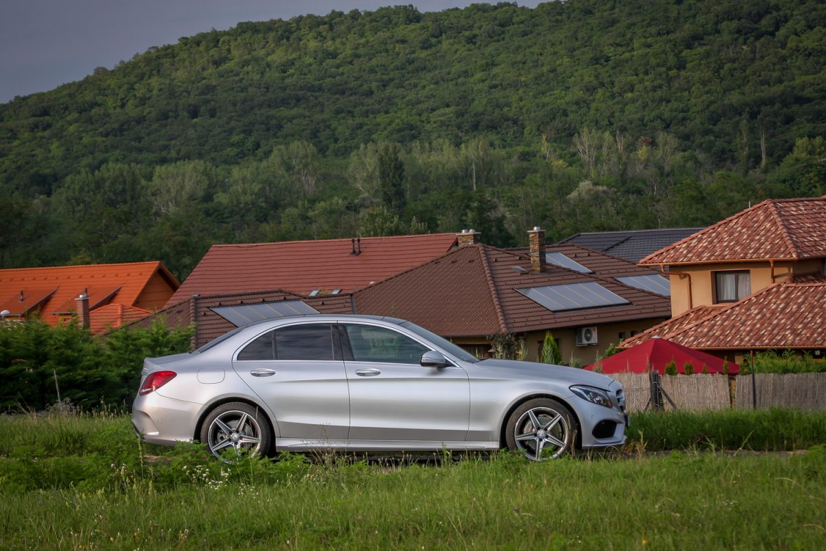 MERCEDES-BENZ C-OSZTÁLY