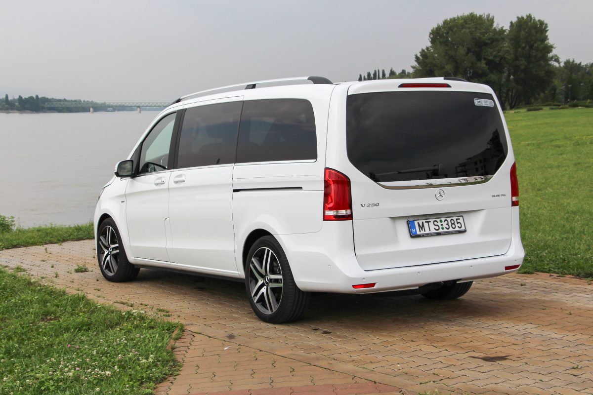 MERCEDES-BENZ V-OSZTÁLY