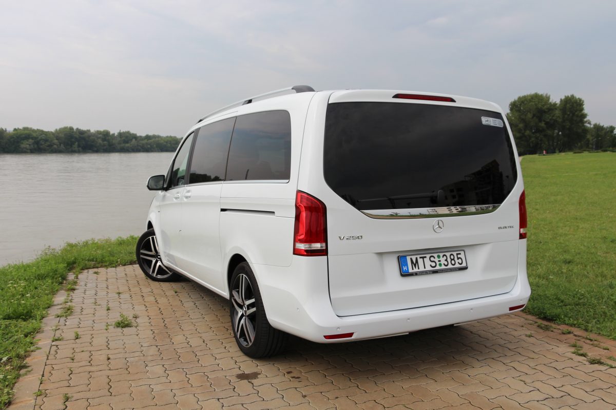 MERCEDES-BENZ V-OSZTÁLY